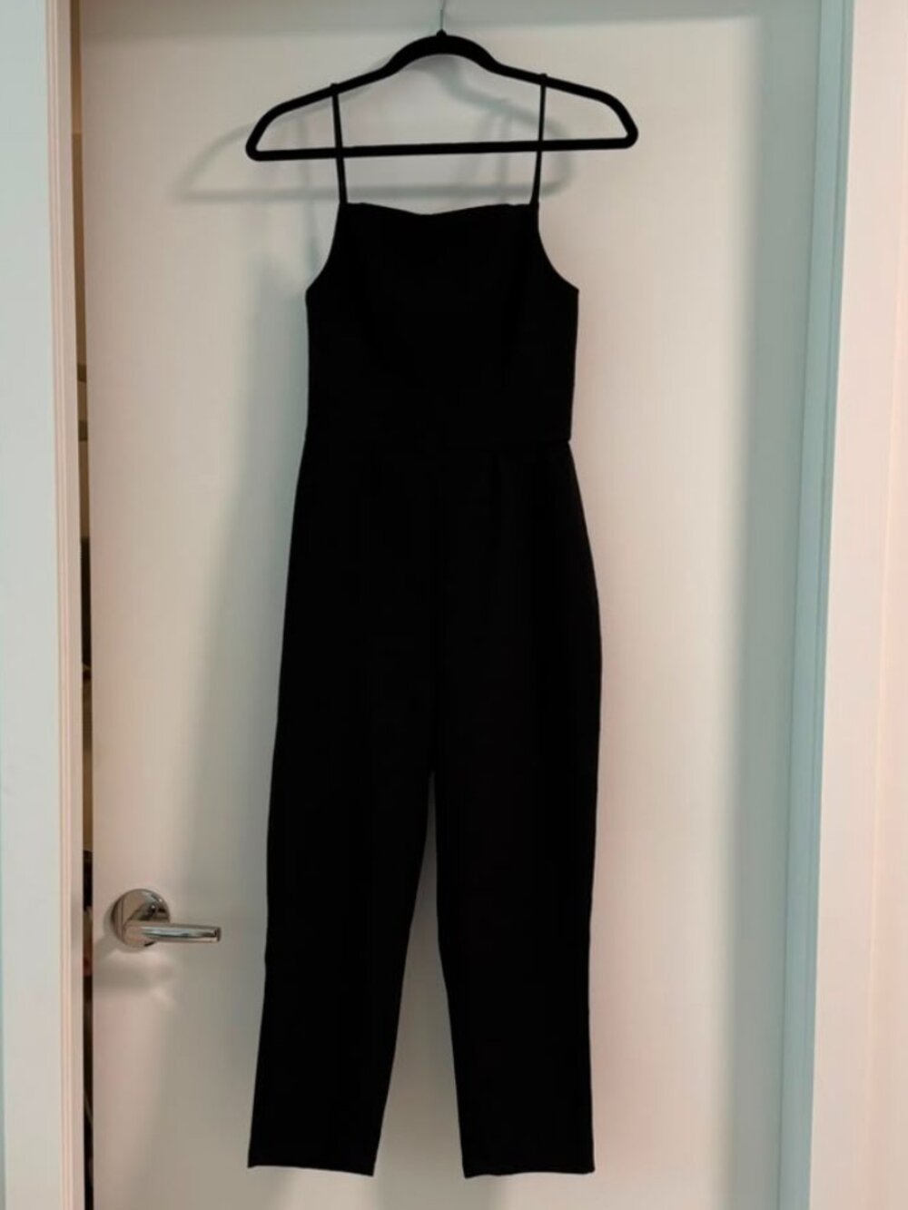 Black Capri Jumpsuit | Lança Perfume